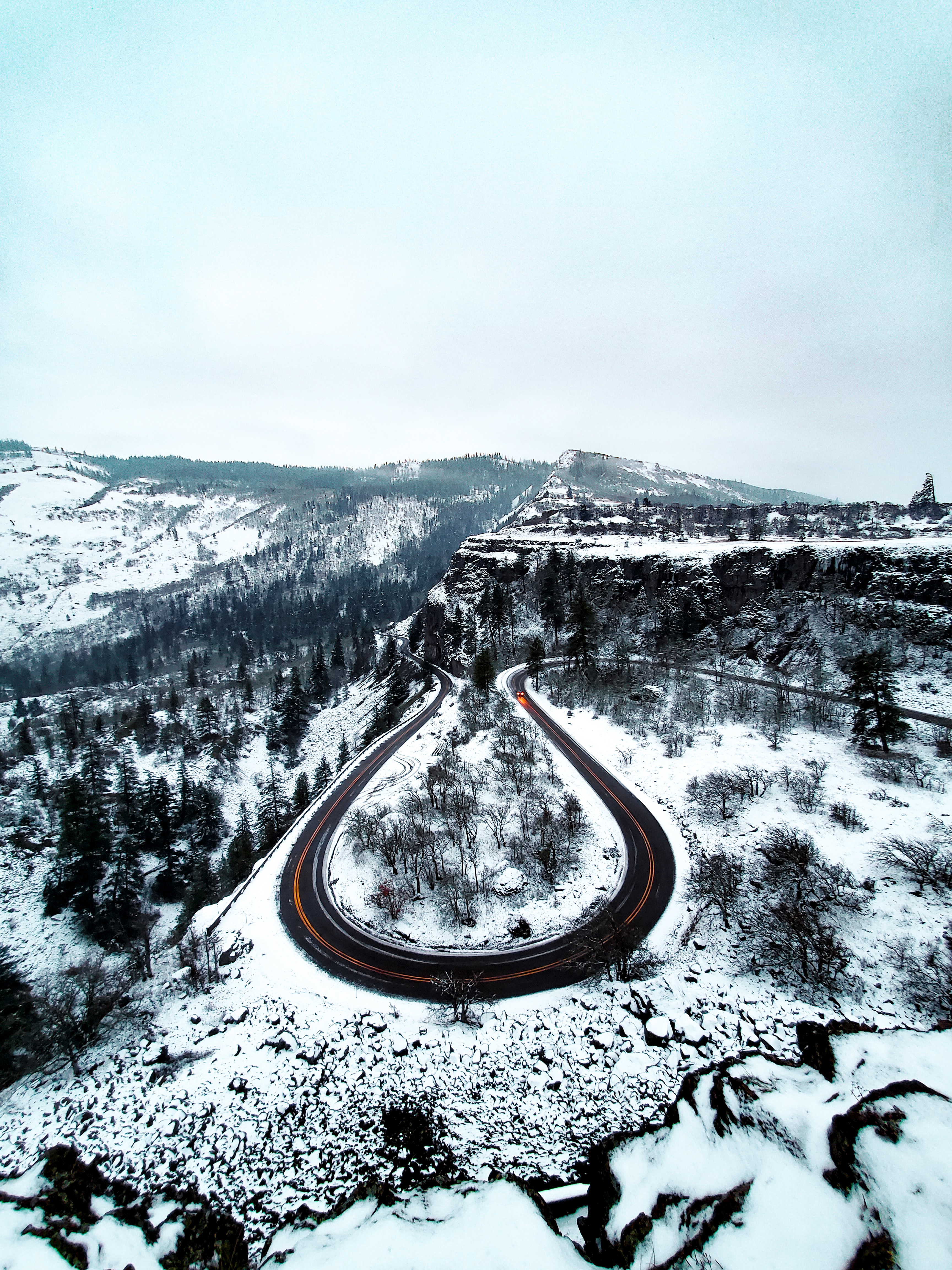 snow-covered-mountain-3608629.jpg 